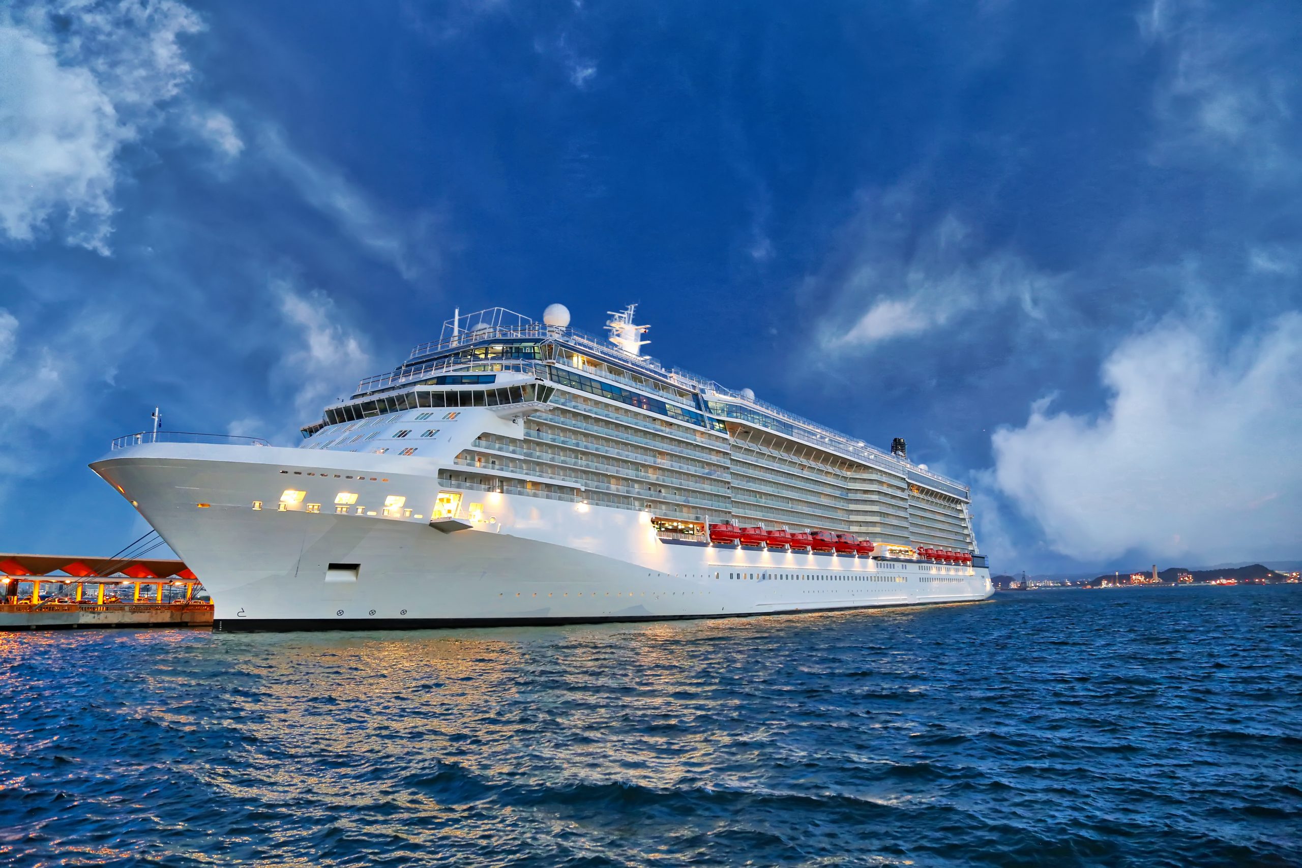 Why Cruises are Ideal for Multi-Gen Travel
