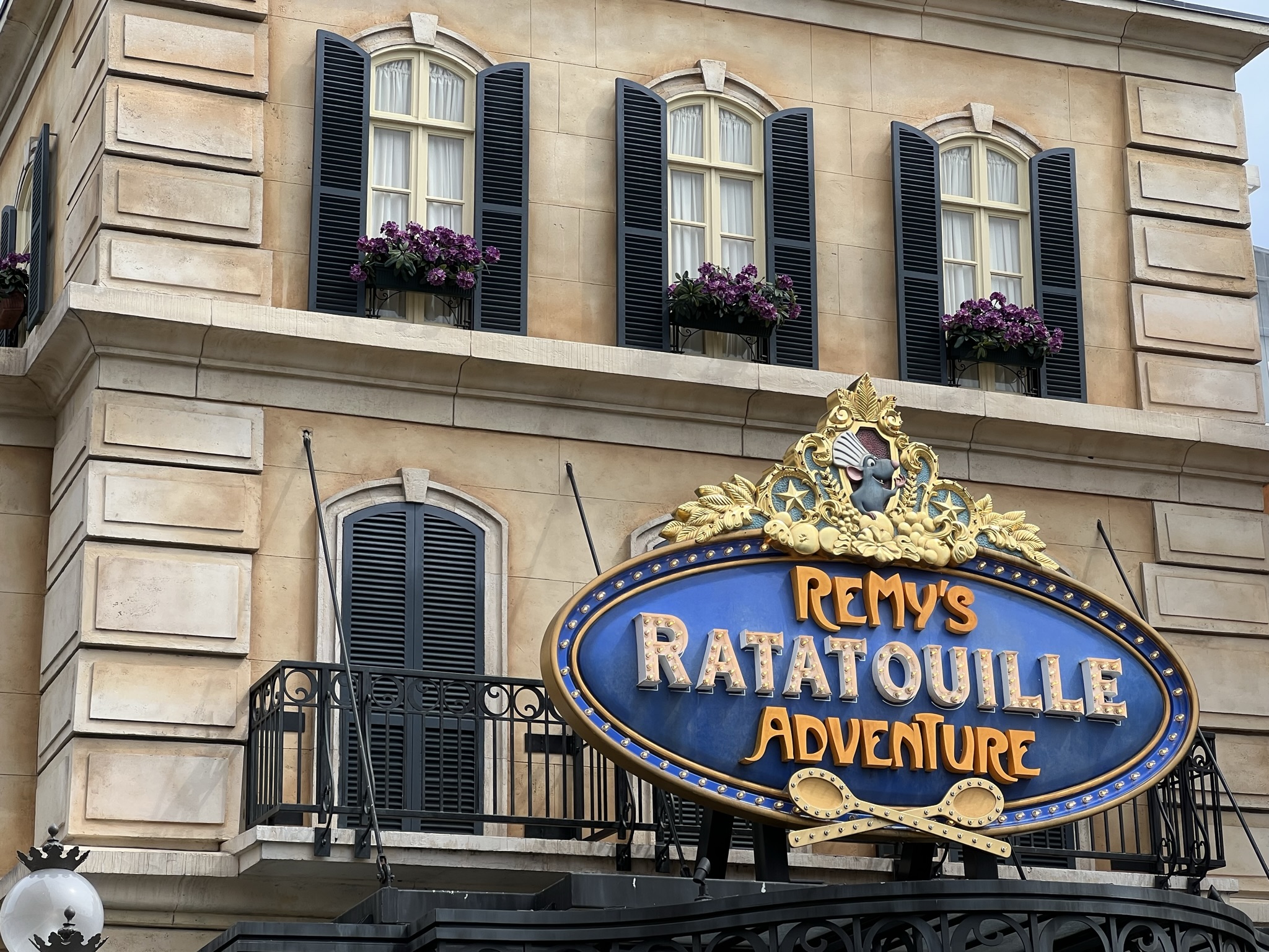 Walt Disney World Resort Epcot’s New Theme Park Ride Ratatouille Full Ride Experience in 4K HD Video