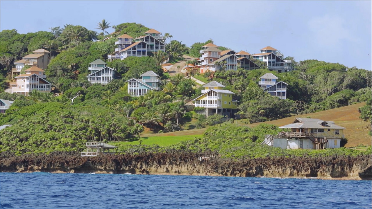 Cruise Destinations – Experience the Island of Roatan in Honduras on a Royal Caribbean Cruise