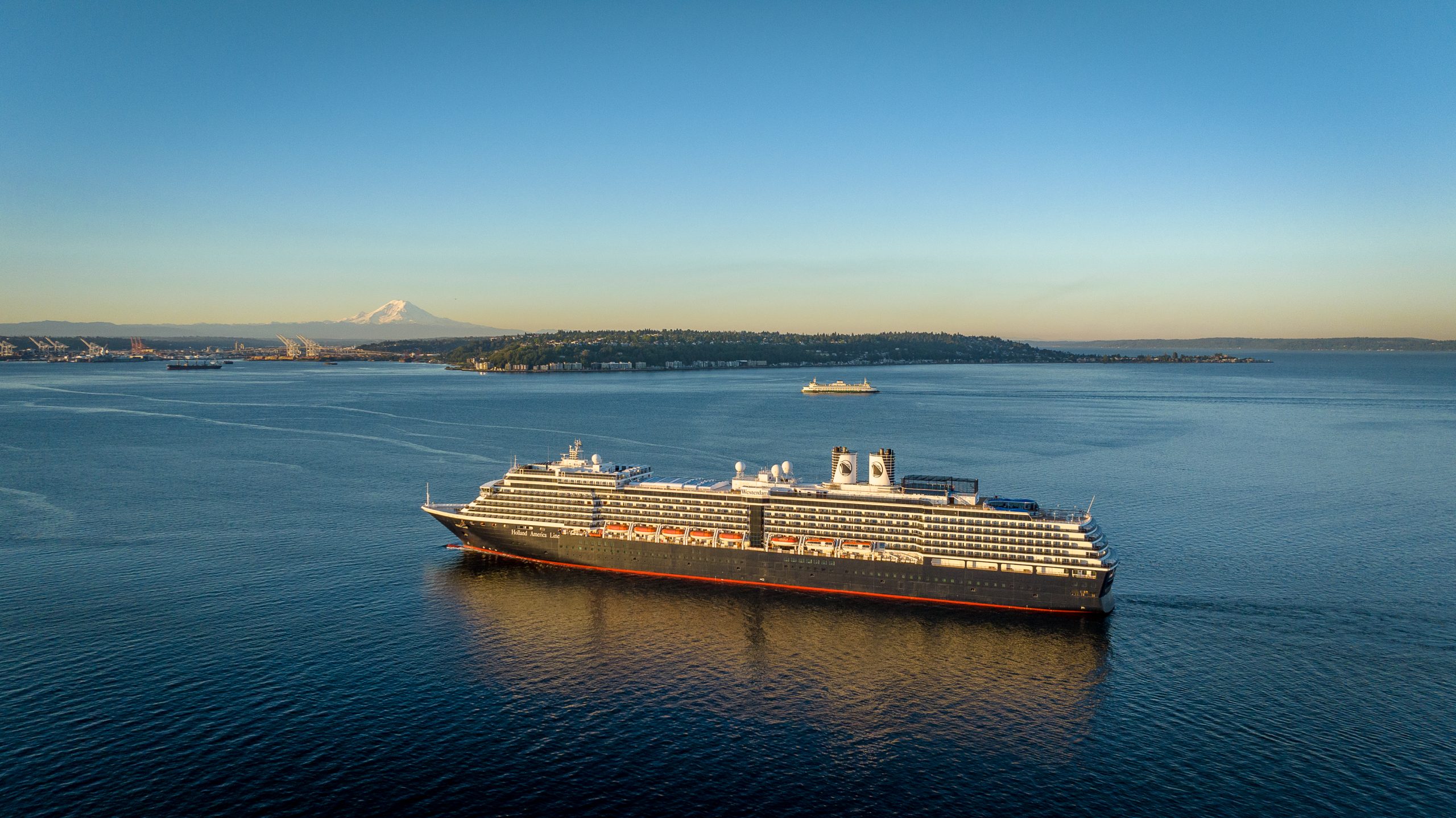 Holland America Cruise Line Launches Partnership with AARP to Give Free Cruise Credits