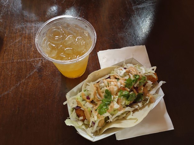 Fish tacos and a beer cocktail hit the spot at La Taberna Lupúlo. (Photo by Jenna Buege)