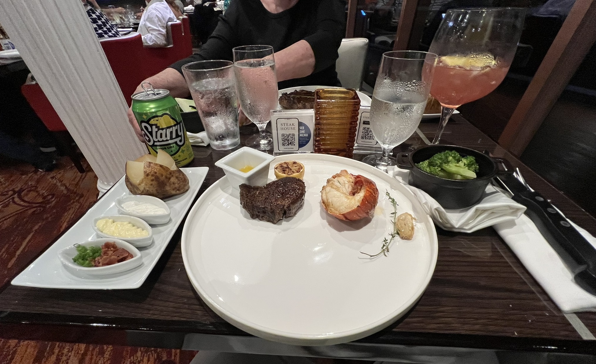 Review of Carnival Cruise Line’s Fahrenheit 555 Steakhouse