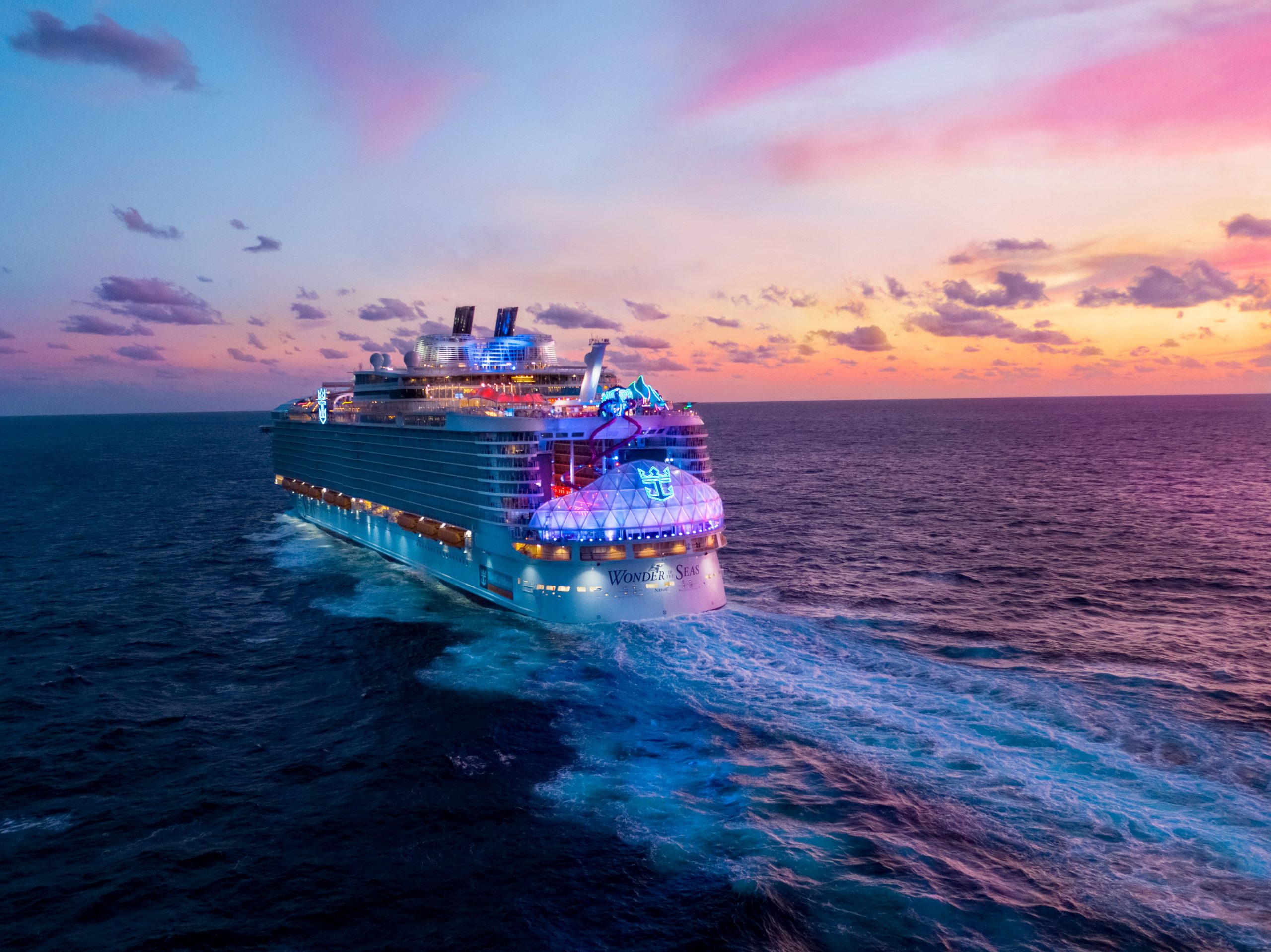 Cruise Ships - Introducing Royal Caribbean's Oasis Class Cruise Ships