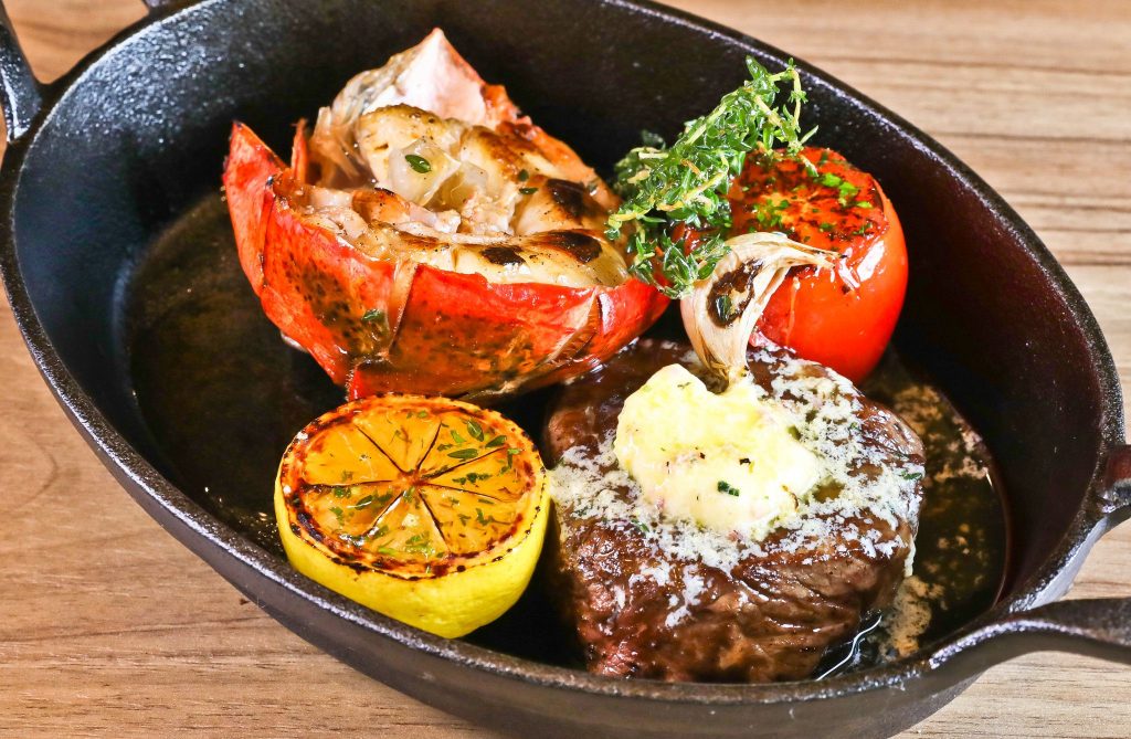 Dining Options on Cruise Ship Carnival Vista